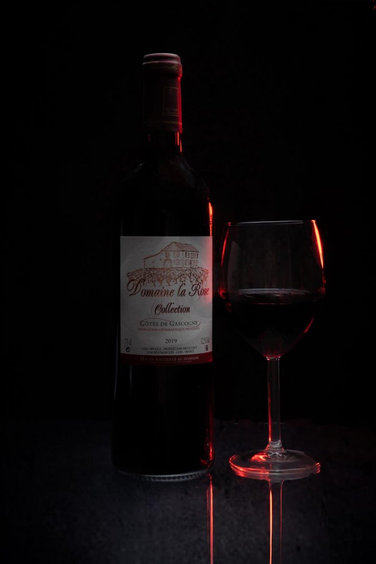 Mise en avant produit viticole - Packshot - Photographe Professionnel Studio Fontana - Aveyron